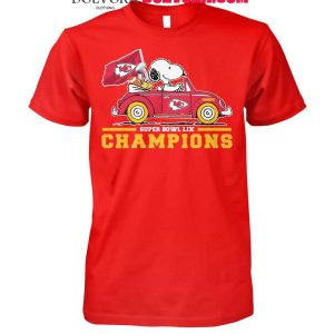 Kansas City Chiefs Snoopy Chilling 2025 Super Bowl LIX Skyline Champions Tshirt