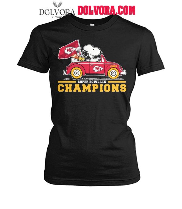 Kansas City Chiefs Snoopy Chilling 2025 Super Bowl LIX Skyline Champions Tshirt